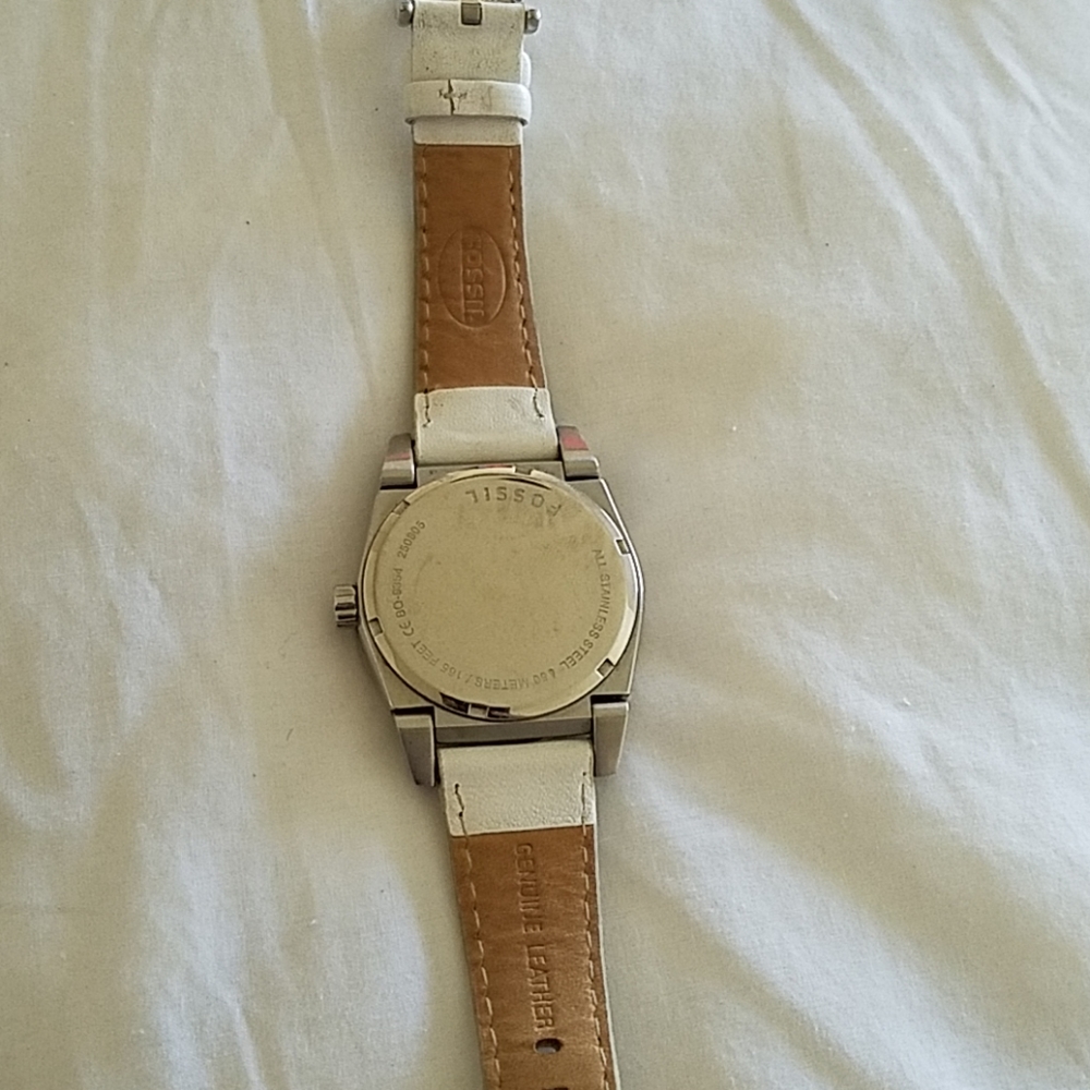 Fossil Watch - Picture 3 of 3